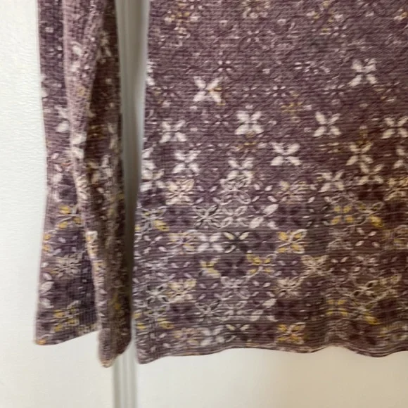 Eddie Bauer Womens M waffle top - like new - Picture 4 of 7